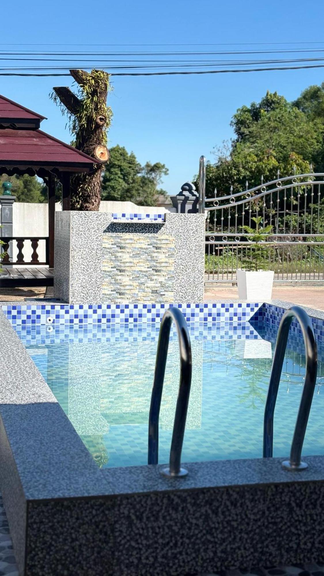 D'Bali Homestay - Private Swimming Pool, Netflix, Internet Wifi ,Cuckoo, Internet Wifi , Dryer, Washing Machine, Aircond Setiap Bilik & Ruang Tamu Пасир Путех Экстерьер фото